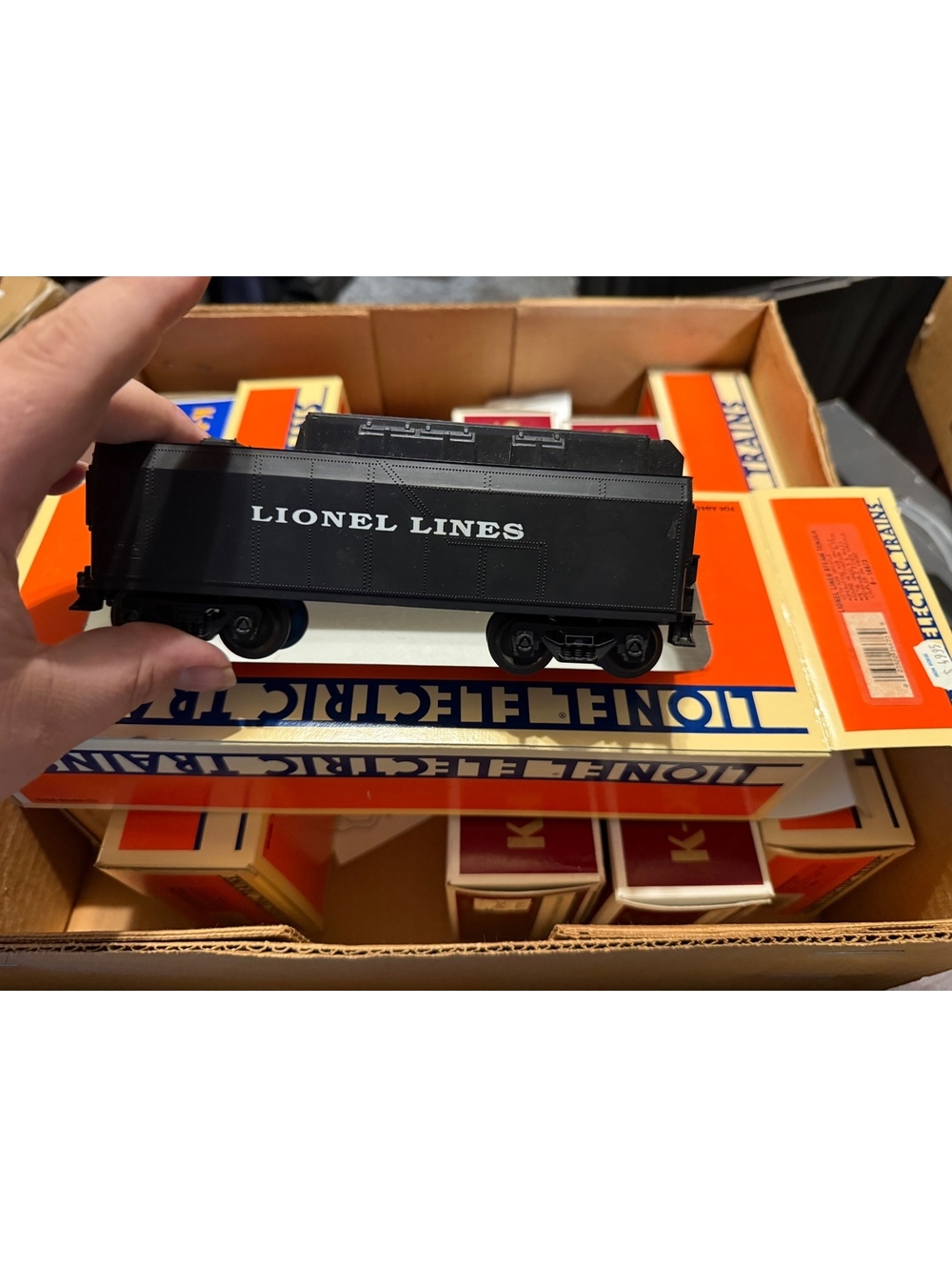 Lionel Lines Steam Tender with Air Whistle and Sound Activation Button